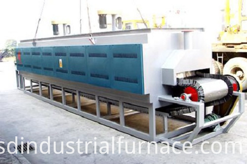 Forno de têmpera de tipo cinto de malha Mesh Belt Type Tempering Furnace